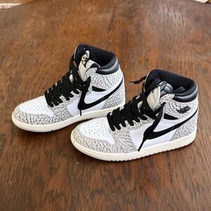 Jordan Retro High OG in Black, White, and Gray